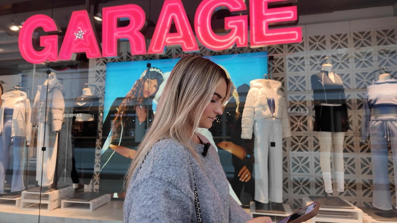 Phone Case Printing Vending Machine10