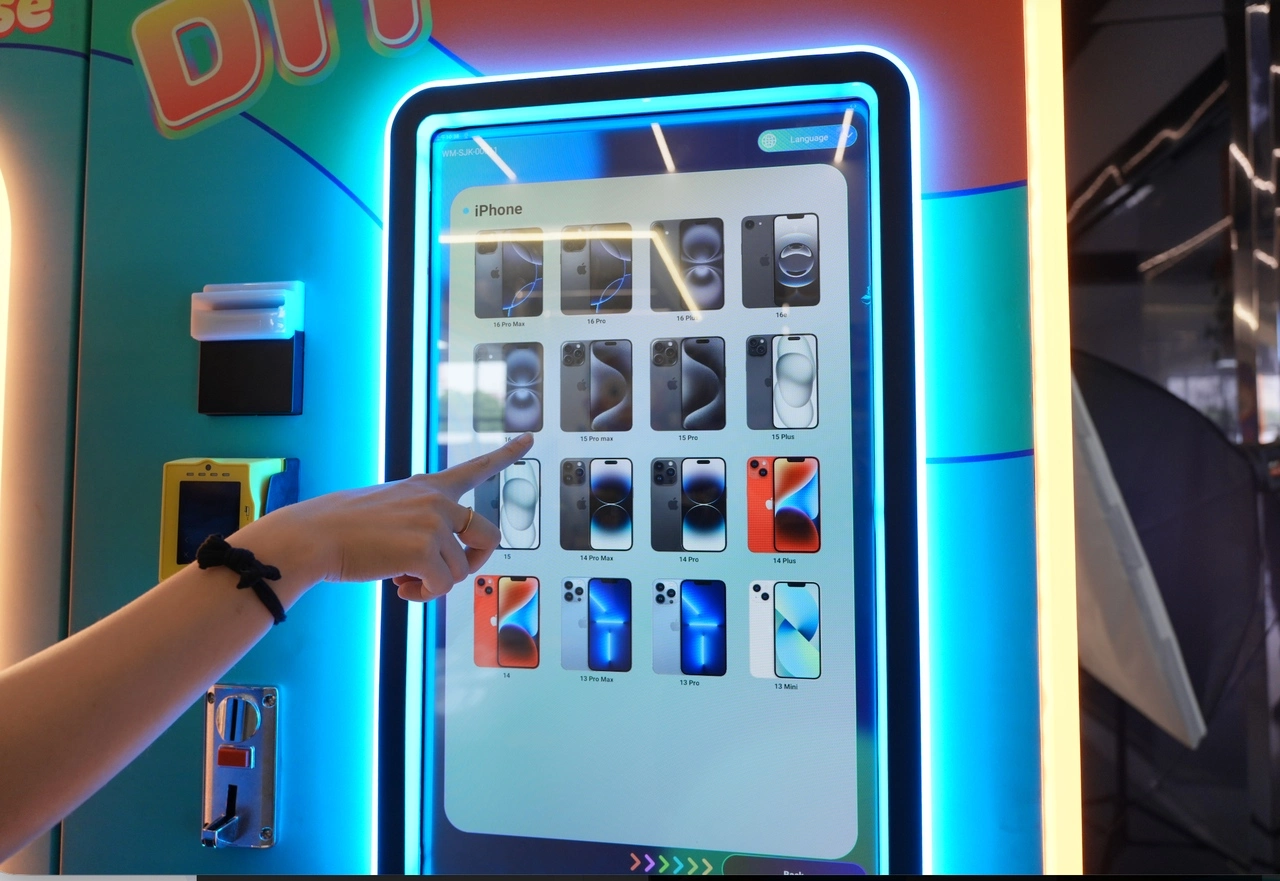 Phone Case Printing Vending Machine17