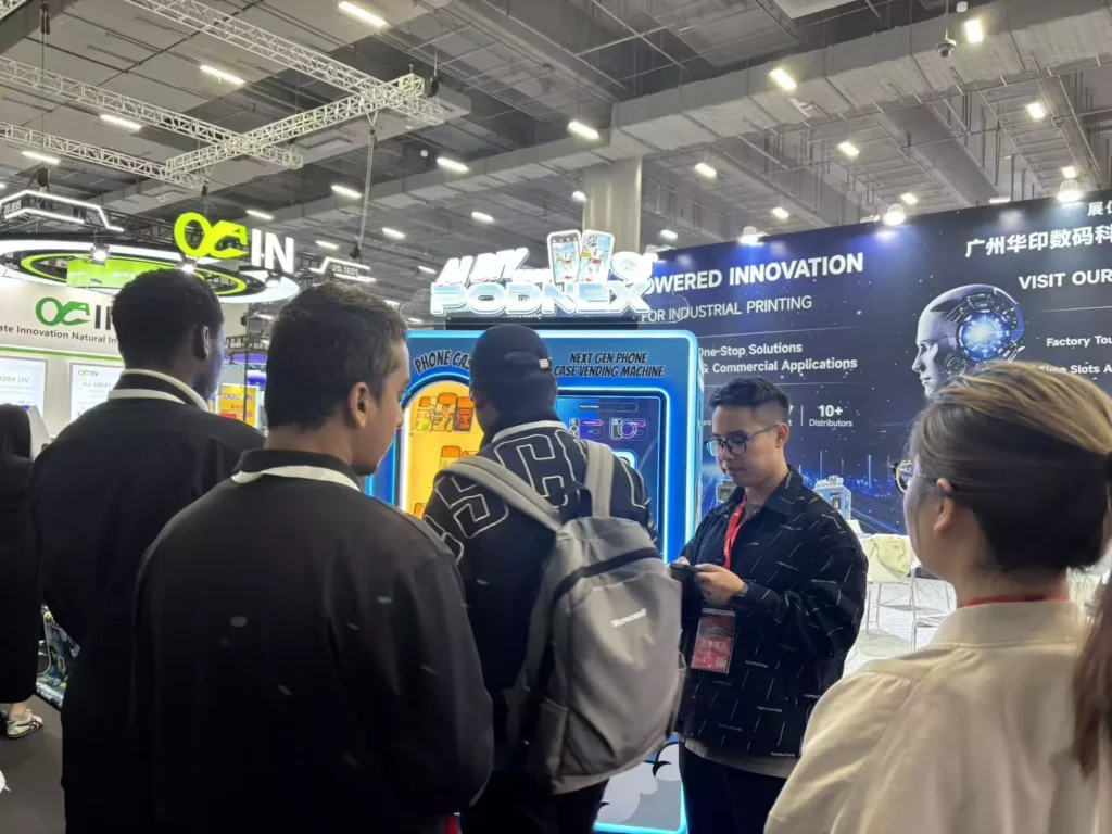 phone case vending machine market 02