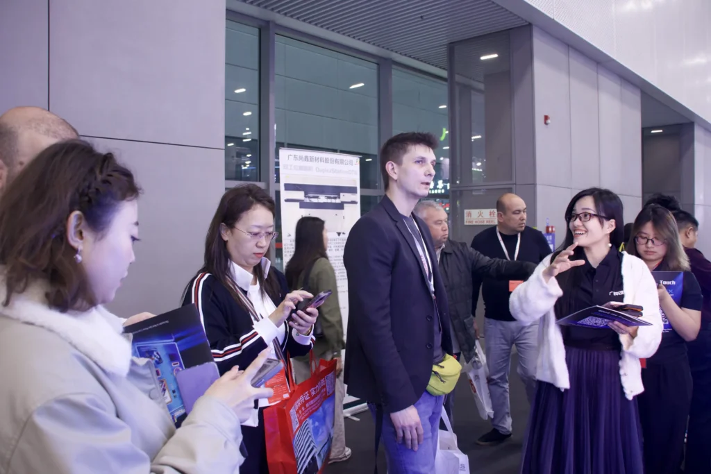 phone case vending machine market 07